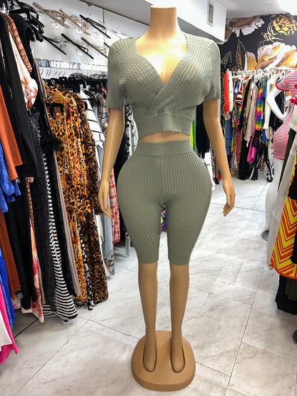 Crop Capri Set